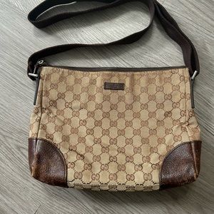 Vintage Gucci Sling Bag
